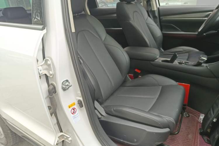 Used CHANGAN CS55PLUS 2020 1.5T Automatic Colorful Model Right Front Seat