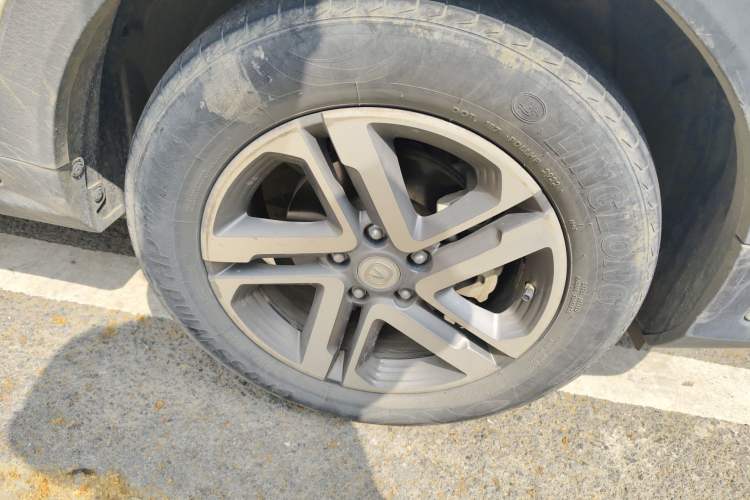 Used CHANGAN CS55PLUS 2020 1.5T Automatic Colorful Model Right Front Wheel Hub