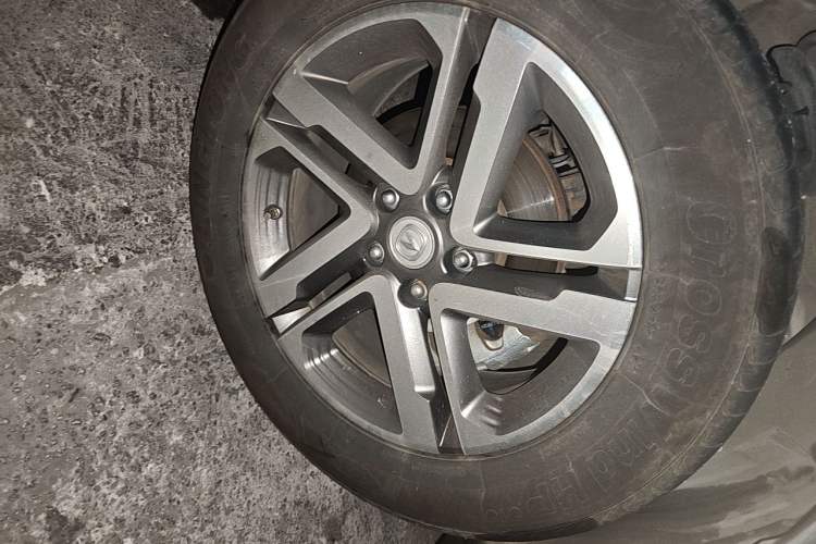 Used CHANGAN CS55PLUS 2020 1.5T Manual Colorful Model Right Front Wheel Hub