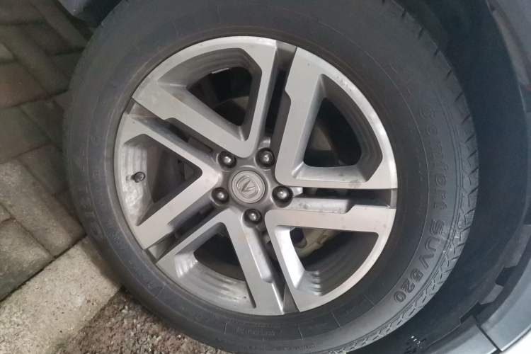 Used CHANGAN CS55PLUS 2020 1.5T Automatic Colorful Model Right Front Wheel Hub