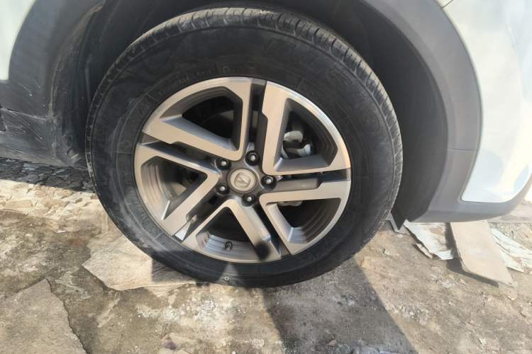 Used CHANGAN CS55PLUS 2020 1.5T Automatic Colorful Model Right Front Wheel Hub