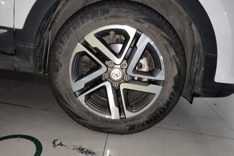 Used CHANGAN CS55PLUS 2020 1.5T Automatic Colorful Model Right Front Wheel Hub