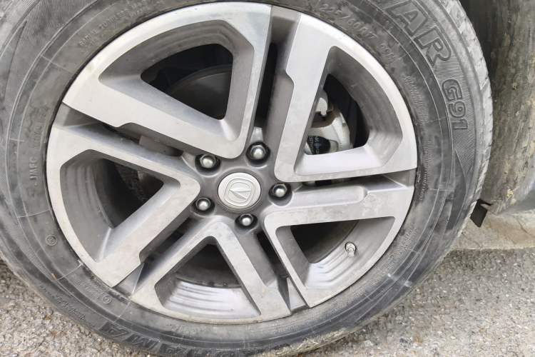 Used CHANGAN CS55PLUS 2020 1.5T Automatic Colorful Model Right Front Wheel Hub