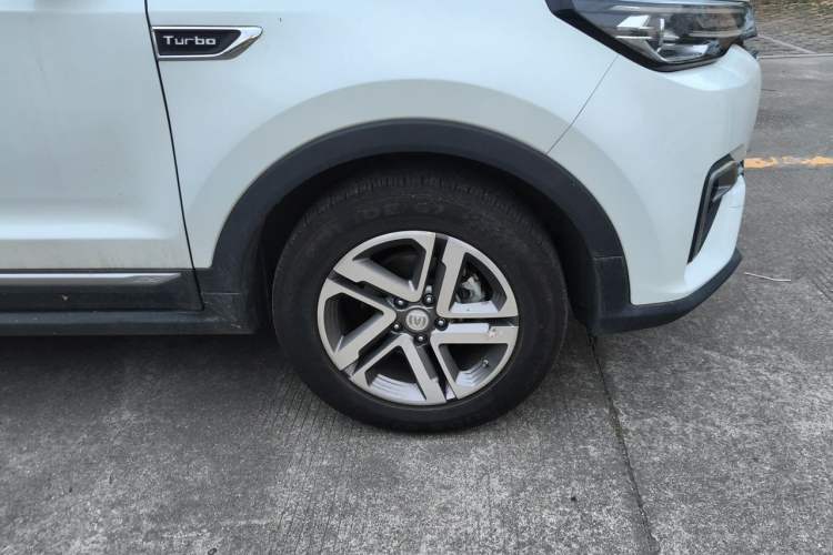 Used CHANGAN CS55PLUS 2020 1.5T Automatic Colorful Model Right Front Wheel Hub