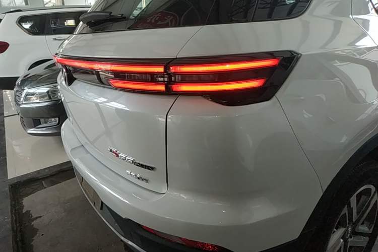 Used CHANGAN CS55PLUS 2020 1.5T Automatic Colorful Model Right Rear Taillight