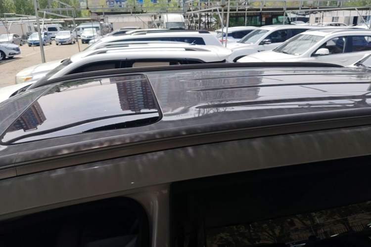 Used CHANGAN CS55PLUS 2020 1.5T Manual Colorful Model Roof