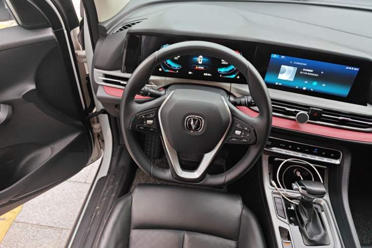 Used CHANGAN CS55PLUS 2020 1.5T Automatic Colorful Model Steering Wheel