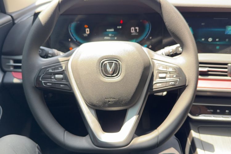 Used CHANGAN CS55PLUS 2020 1.5T Manual Colorful Model Steering Wheel