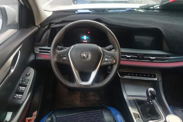 Used CHANGAN CS55PLUS 2020 1.5T Manual Colorful Model Steering Wheel