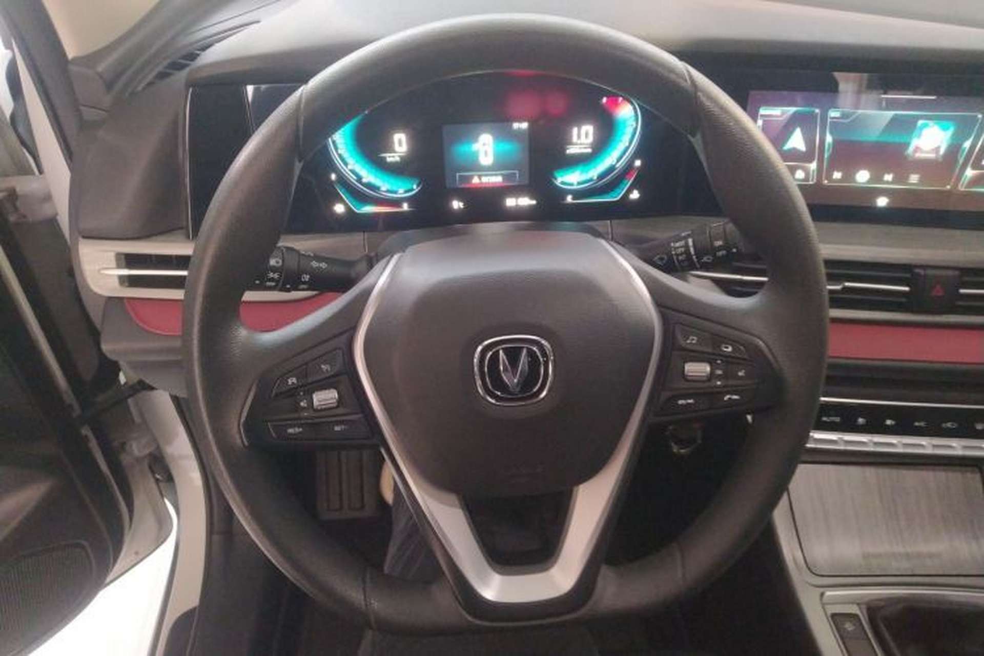 Used CHANGAN CS55PLUS 2020 1.5T Manual Colorful Model Steering Wheel
