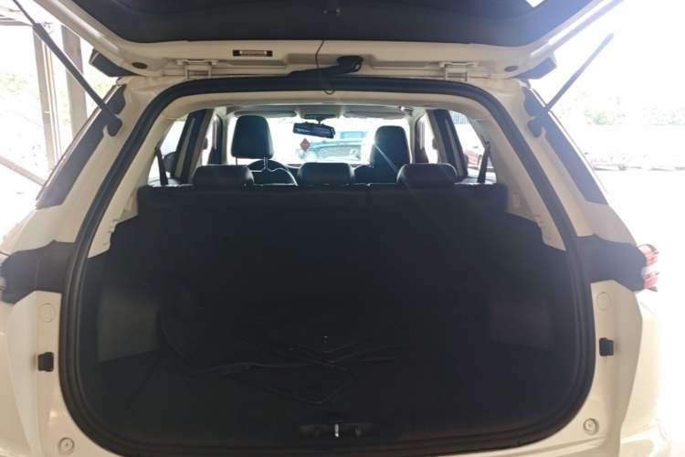 Used CHANGAN CS55PLUS 2020 1.5T Automatic Colorful Model Trunk