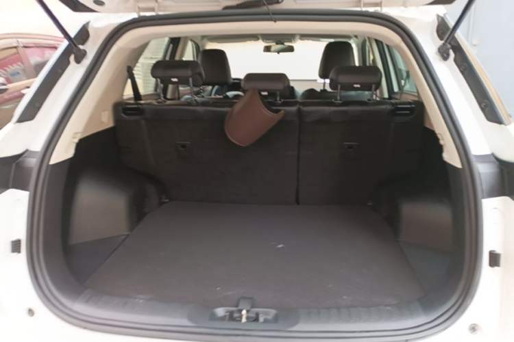 Used CHANGAN CS55PLUS 2020 1.5T Automatic Colorful Model Trunk