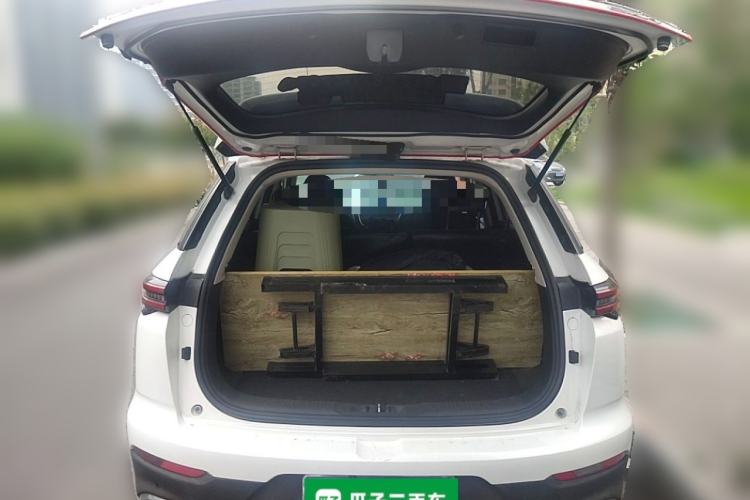 Used CHANGAN CS55PLUS 2020 1.5T Manual Colorful Model Trunk