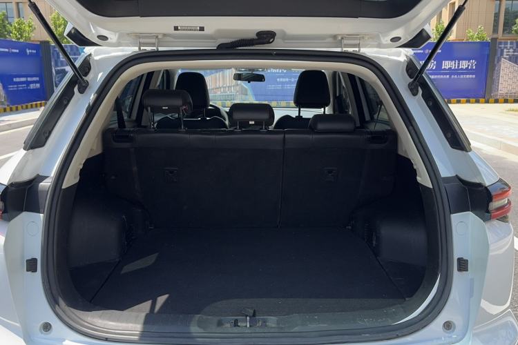 Used CHANGAN CS55PLUS 2020 1.5T Manual Colorful Model Trunk