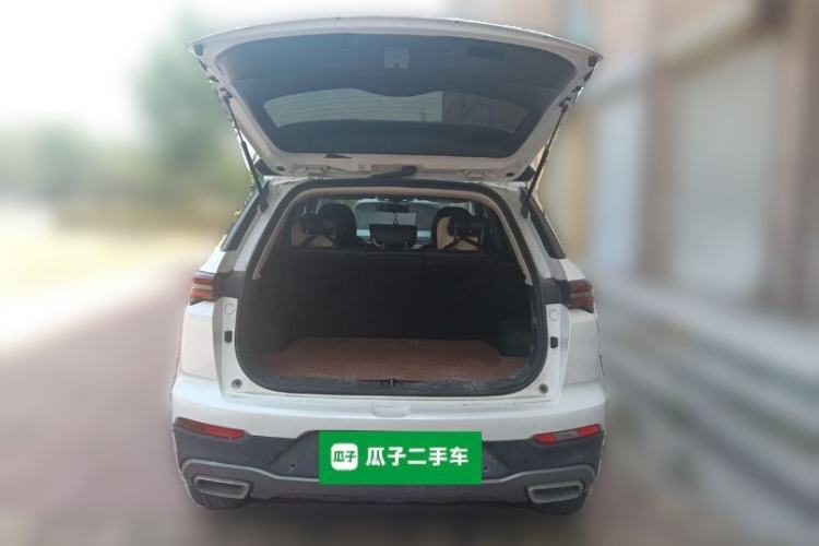 Used CHANGAN CS55PLUS 2020 1.5T Manual Colorful Model Trunk