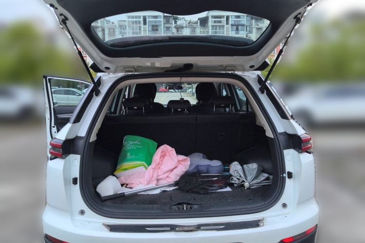 Used CHANGAN CS55PLUS 2020 1.5T Automatic Colorful Model Trunk