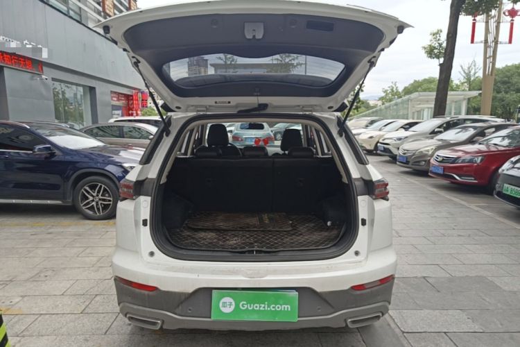 Used CHANGAN CS55PLUS 2020 1.5T Automatic Colorful Model Trunk