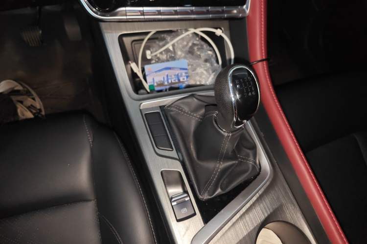 Used CHANGAN CS55PLUS 2021 Blue Whale Edition 1.5T Manual Luxury Model Gear Lever