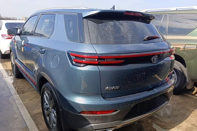 Used CHANGAN CS55PLUS 2021 Blue Whale Edition 1.5T DCT Luxury Model Exterior 2