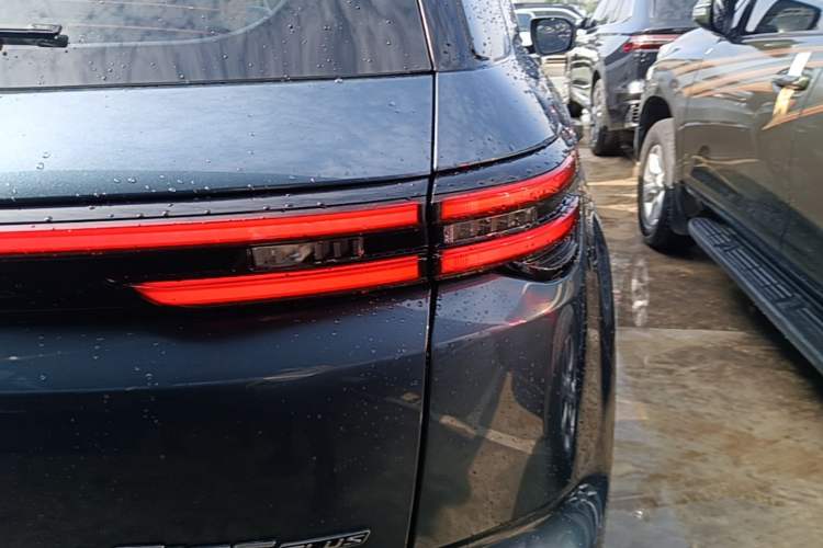 Used CHANGAN CS55PLUS 2021 Blue Whale Edition 1.5T DCT Luxury Model Exterior 3