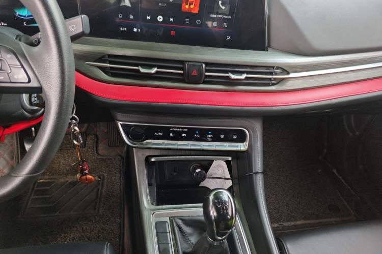 Used CHANGAN CS55PLUS 2021 Blue Whale Edition 1.5T Manual Luxury Model Audio And AC Panel