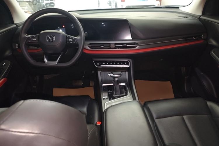 Used CHANGAN CS55PLUS 2021 Blue Whale Edition 1.5T DCT Prestige Model Center Console