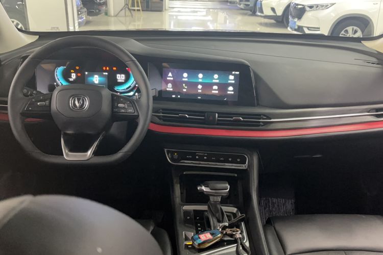 Used CHANGAN CS55PLUS 2021 Blue Whale Edition 1.5T DCT Luxury Model Center Console