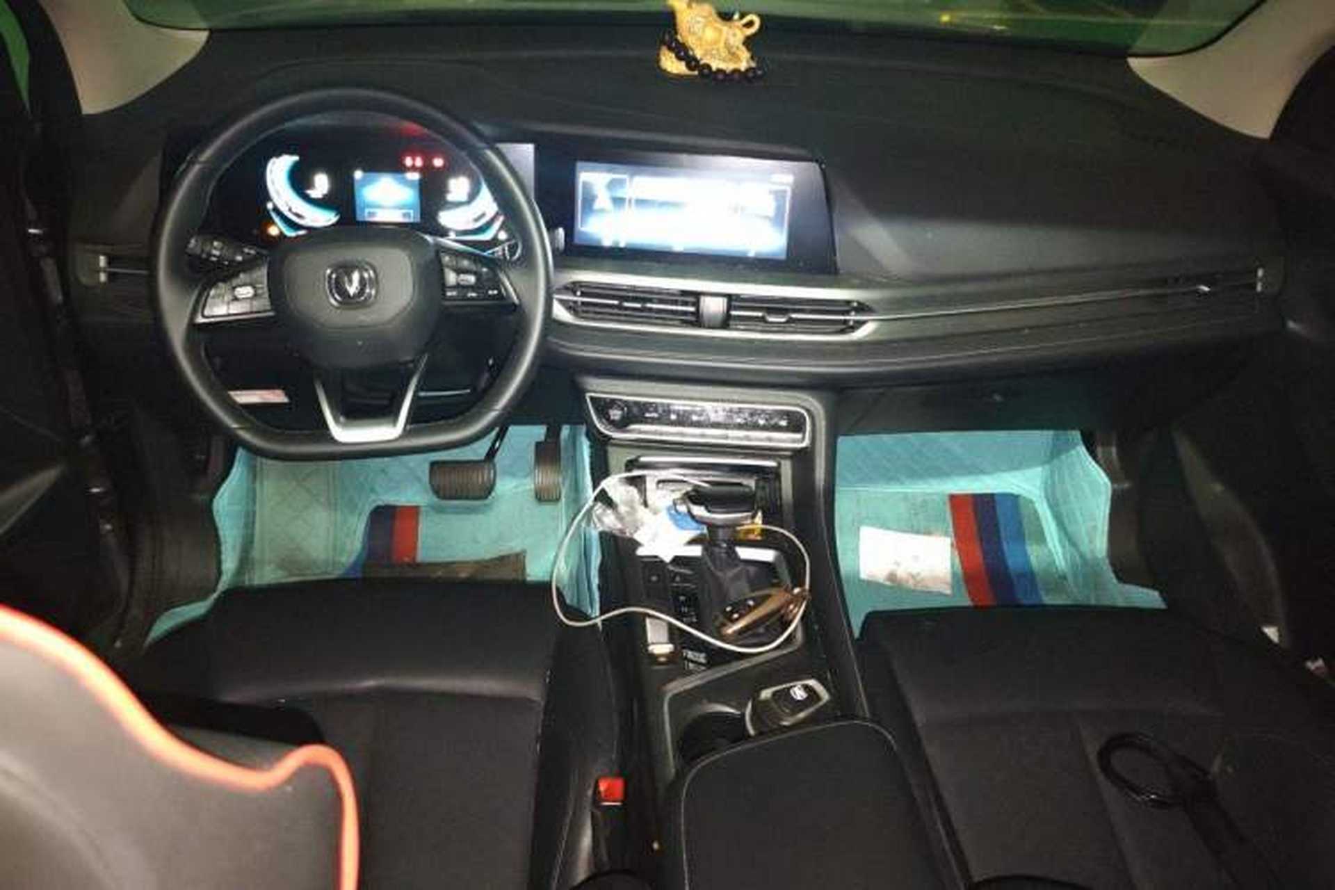 Used CHANGAN CS55PLUS 2021 Blue Whale Edition 1.5T DCT Luxury Model Center Console