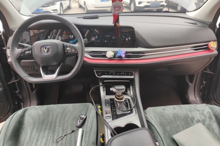 Used CHANGAN CS55PLUS 2021 Blue Whale Edition 1.5T DCT Prestige Model Center Console