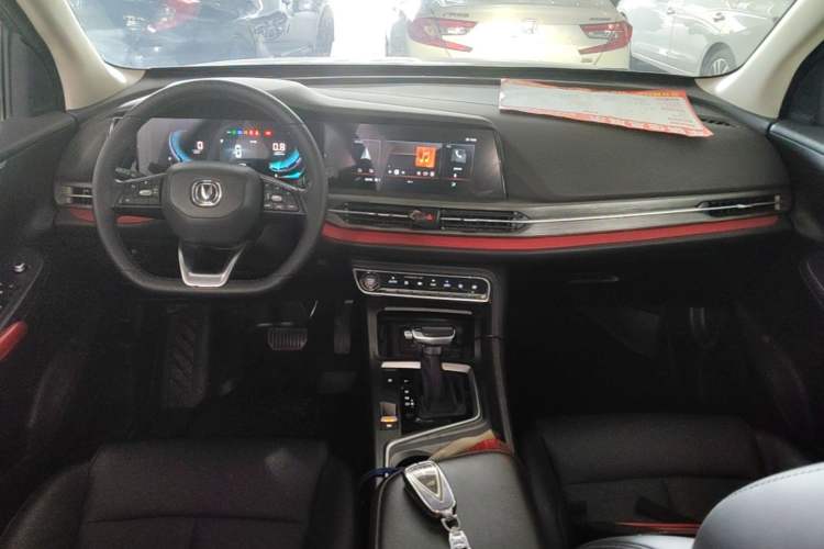 Used CHANGAN CS55PLUS 2021 Blue Whale Edition 1.5T DCT Luxury Model Center Console