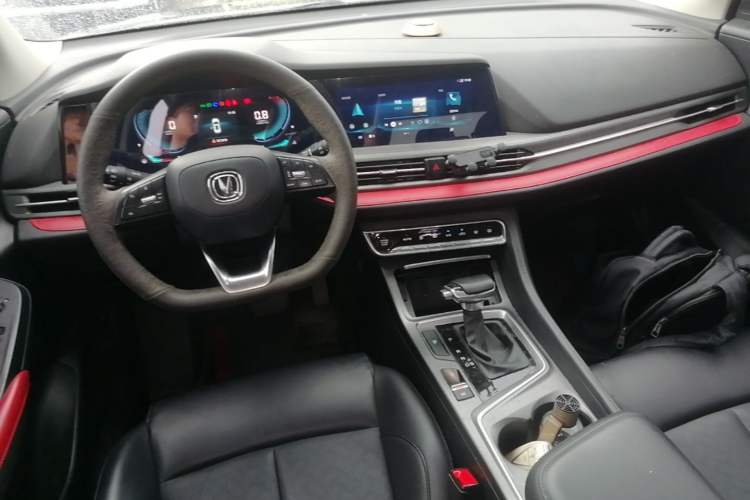 Used CHANGAN CS55PLUS 2021 Blue Whale Edition 1.5T DCT Luxury Model Center Console
