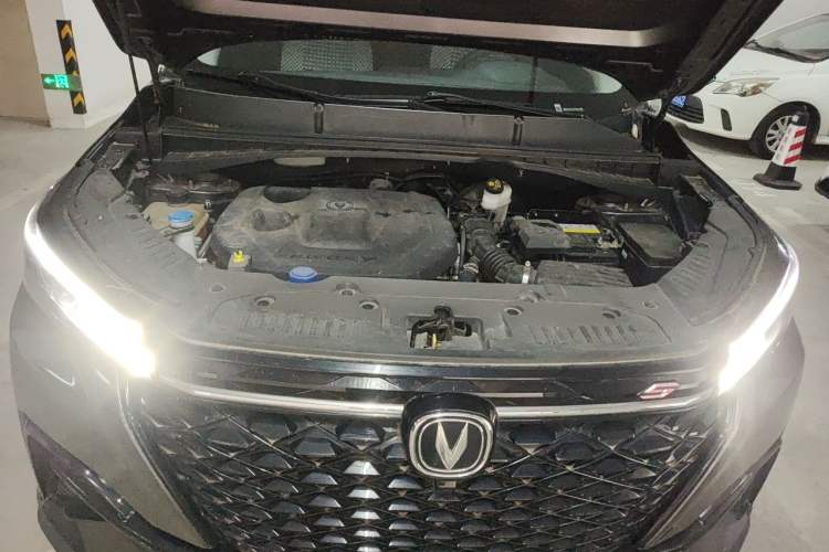 Used CHANGAN CS55PLUS 2021 Blue Whale Edition 1.5T Manual Luxury Model Engine Bay