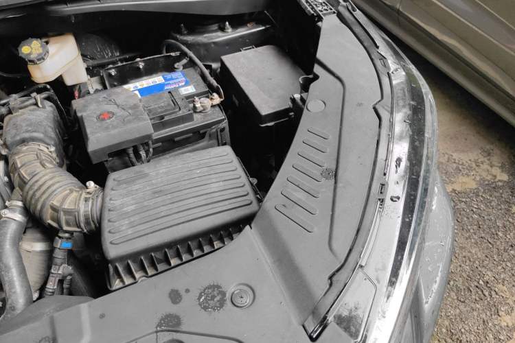 Used CHANGAN CS55PLUS 2021 Blue Whale Edition 1.5T Manual Luxury Model Engine Bay Left