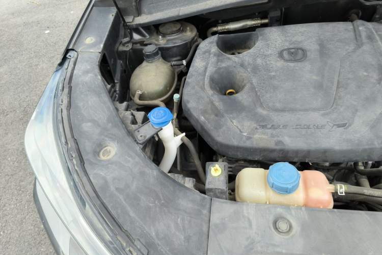 Used CHANGAN CS55PLUS 2021 Blue Whale Edition 1.5T DCT Prestige Model Engine Bay Right