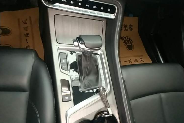Used CHANGAN CS55PLUS 2021 Blue Whale Edition 1.5T DCT Prestige Model Gear Lever