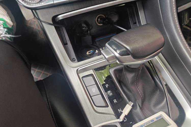 Used CHANGAN CS55PLUS 2021 Blue Whale Edition 1.5T DCT Luxury Model Gear Lever
