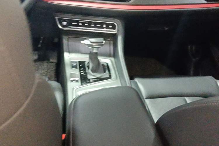 Used CHANGAN CS55PLUS 2021 Blue Whale Edition 1.5T DCT Luxury Model Gear Lever