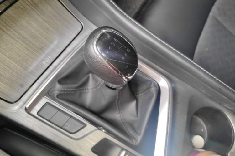 Used CHANGAN CS55PLUS 2021 Blue Whale Edition 1.5T Manual Luxury Model Gear Lever