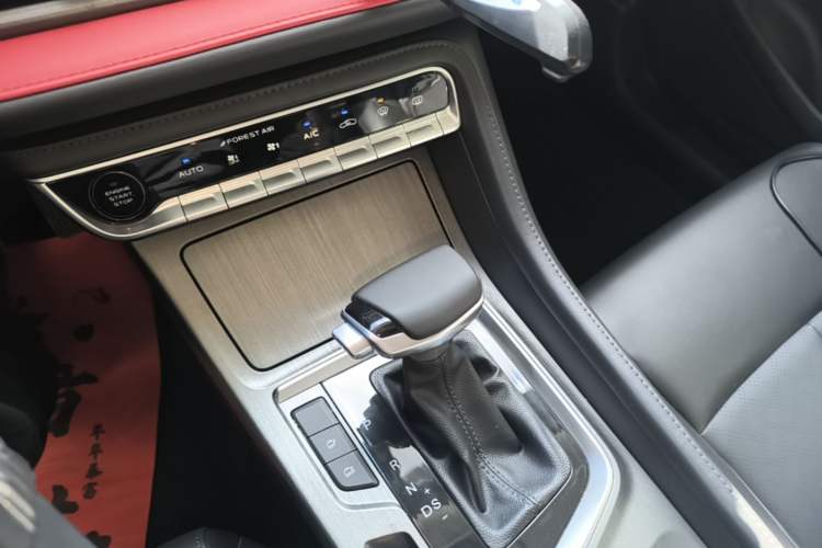 Used CHANGAN CS55PLUS 2021 Blue Whale Edition 1.5T DCT Prestige Model Gear Lever