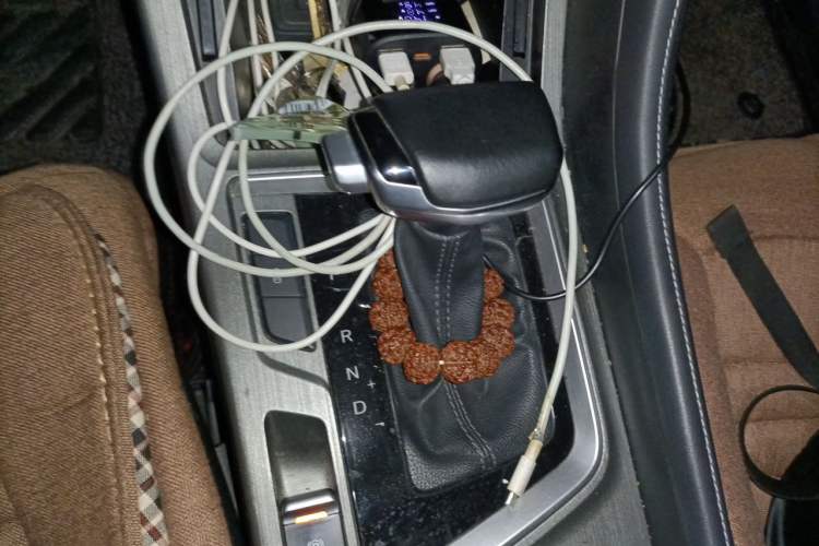 Used CHANGAN CS55PLUS 2021 Blue Whale Edition 1.5T DCT Luxury Model Gear Lever