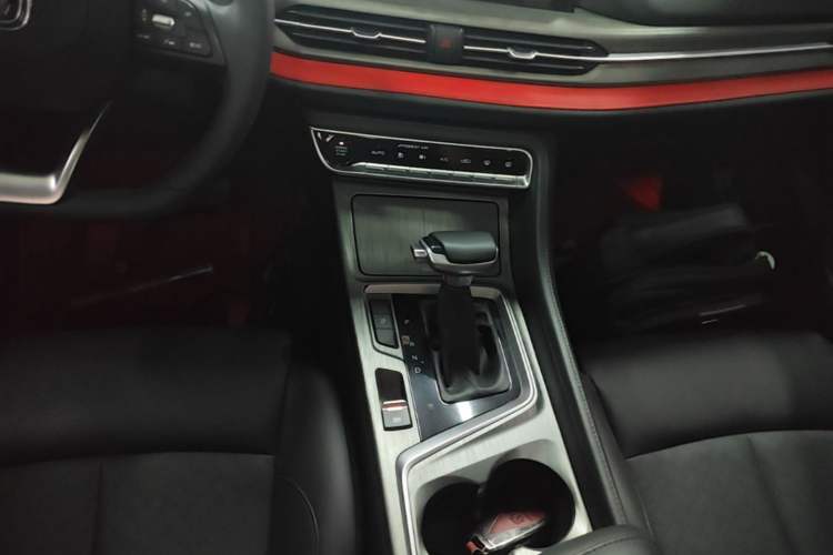 Used CHANGAN CS55PLUS 2021 Blue Whale Edition 1.5T DCT Luxury Model Gear Lever