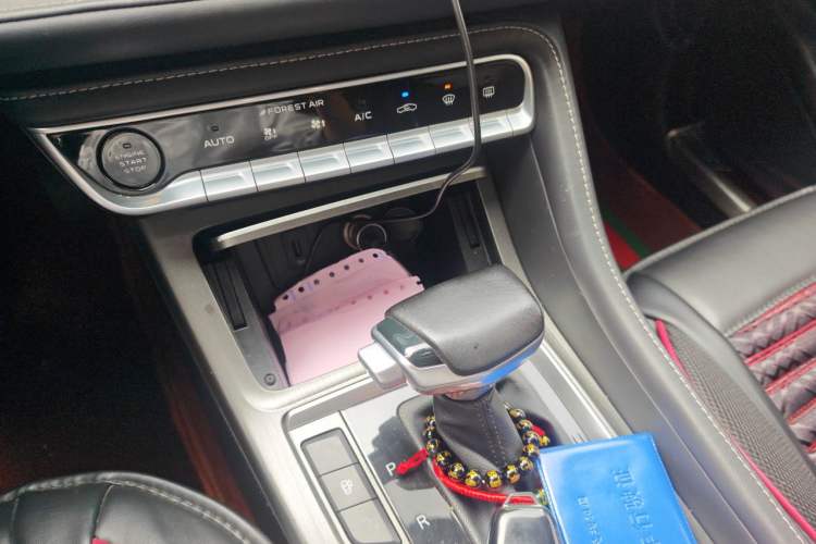 Used CHANGAN CS55PLUS 2021 Blue Whale Edition 1.5T DCT Luxury Model Gear Lever