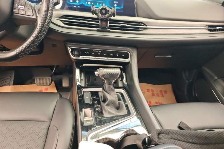 Used CHANGAN CS55PLUS 2021 Blue Whale Edition 1.5T DCT Luxury Model Gear Lever