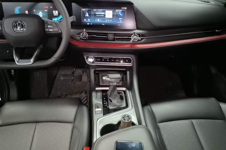 Used CHANGAN CS55PLUS 2021 Blue Whale Edition 1.5T DCT Luxury Model Gear Lever