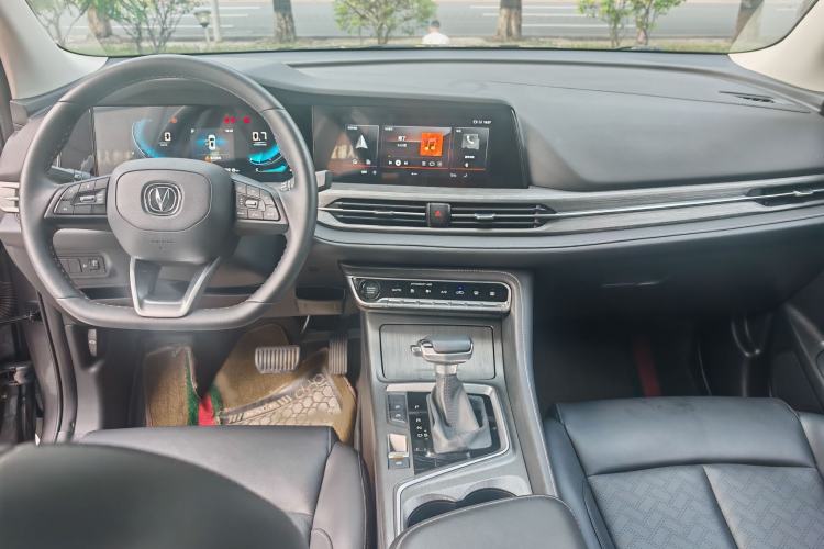 Used CHANGAN CS55PLUS 2021 Blue Whale Edition 1.5T DCT Prestige Model Interior 4