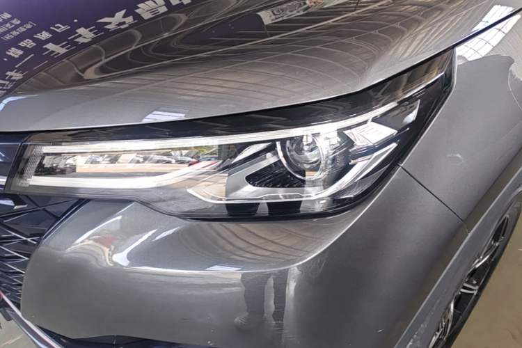 Used CHANGAN CS55PLUS 2021 Blue Whale Edition 1.5T Manual Luxury Model Left Front Headlight