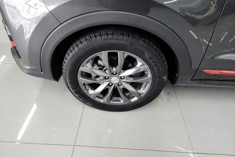 Used CHANGAN CS55PLUS 2021 Blue Whale Edition 1.5T DCT Luxury Model Left Front Wheel Hub