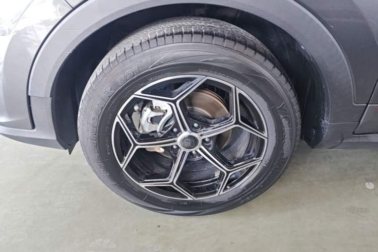 Used CHANGAN CS55PLUS 2021 Blue Whale Edition 1.5T Manual Luxury Model Left Front Wheel Hub
