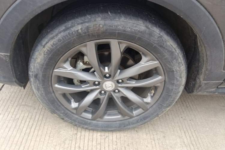 Used CHANGAN CS55PLUS 2021 Blue Whale Edition 1.5T DCT Luxury Model Left Front Wheel Hub