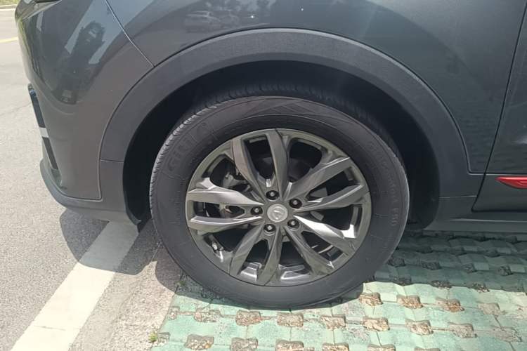 Used CHANGAN CS55PLUS 2021 Blue Whale Edition 1.5T DCT Prestige Model Left Front Wheel Hub